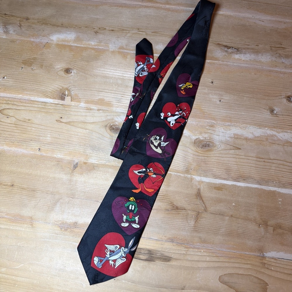 Vintage Looney Tunes Mania Men's Neck‎ Tie Multicolor Hearts 1995 57.25" x 3.75"